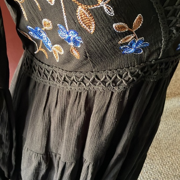 BLUE RAIN @ FRANCESCA’S. BLACK & BLUE & RUST SIZE MEDIUM DRESS. ADORABLE!  NWT - Picture 9 of 10